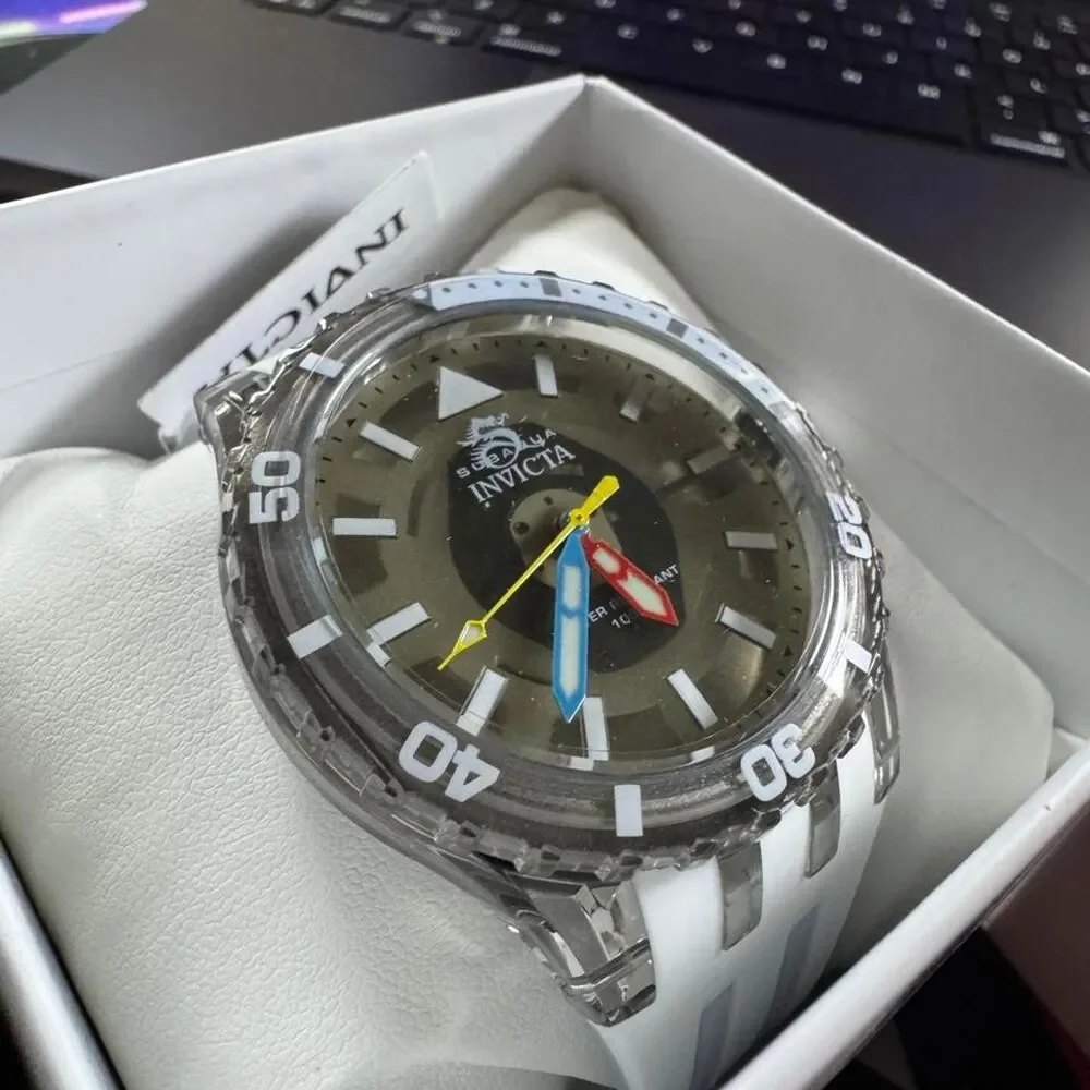 Invicta Men's Silver and Grey Watch
